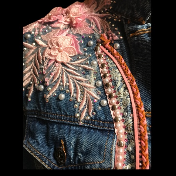 Pink Crystal Pearl Flower Embellished Distressed Jean Duster - Picture 11 of 14